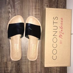 Coconuts by Matisse Black Slide Sandals size 8